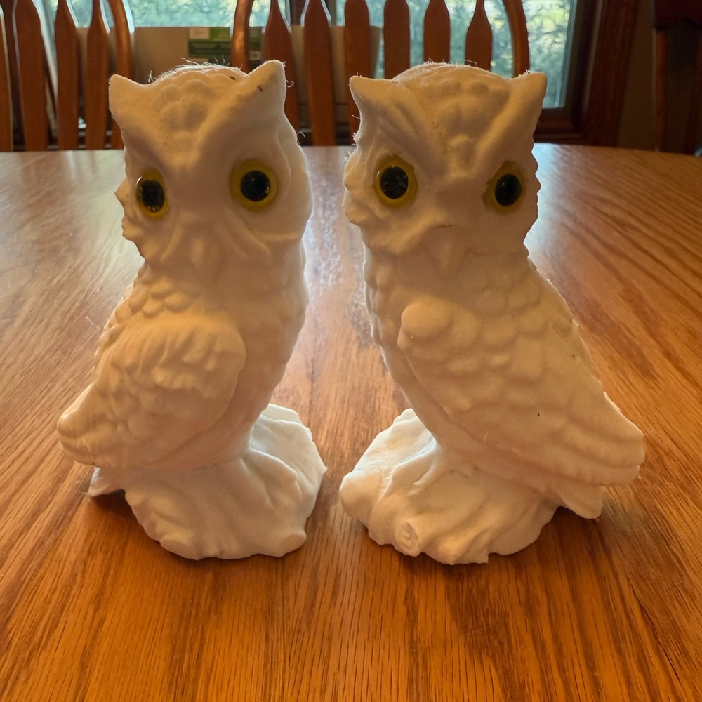 Vintage White Owl Figurines/Bookends